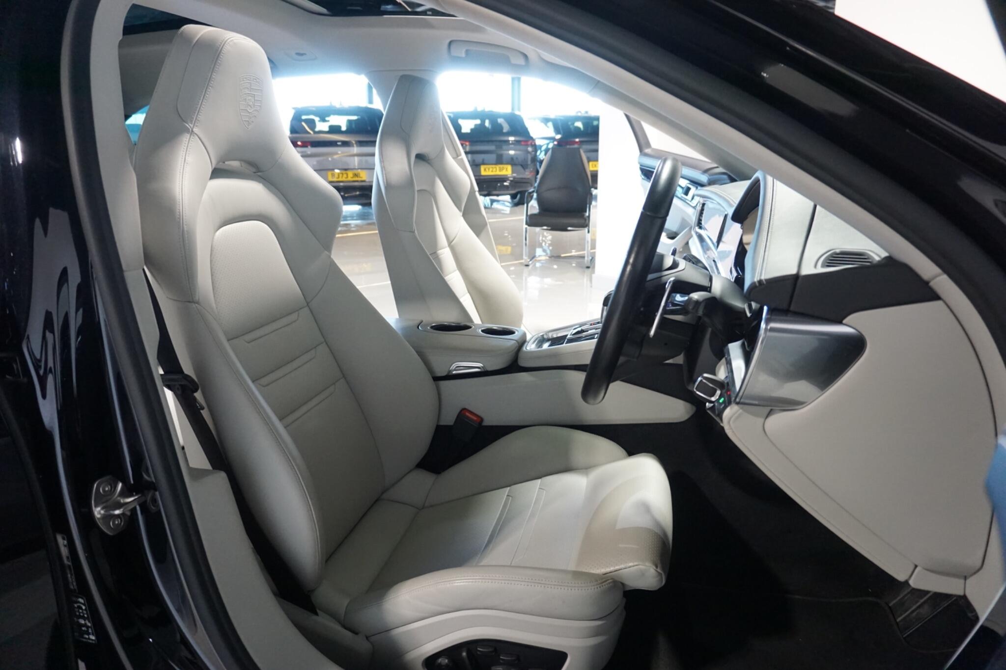 Porsche Panamera 2.9 V6 E-Hybrid 17.9kWh 4 Platinum Edition Sport Turismo 5dr Petrol Plug-in Hybrid PDK 4WD Euro 6 (s/s) (462 ps)